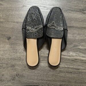 Women's Shoe Dazzle Black Rhinestone Flats With Silver Chain Size 8.5